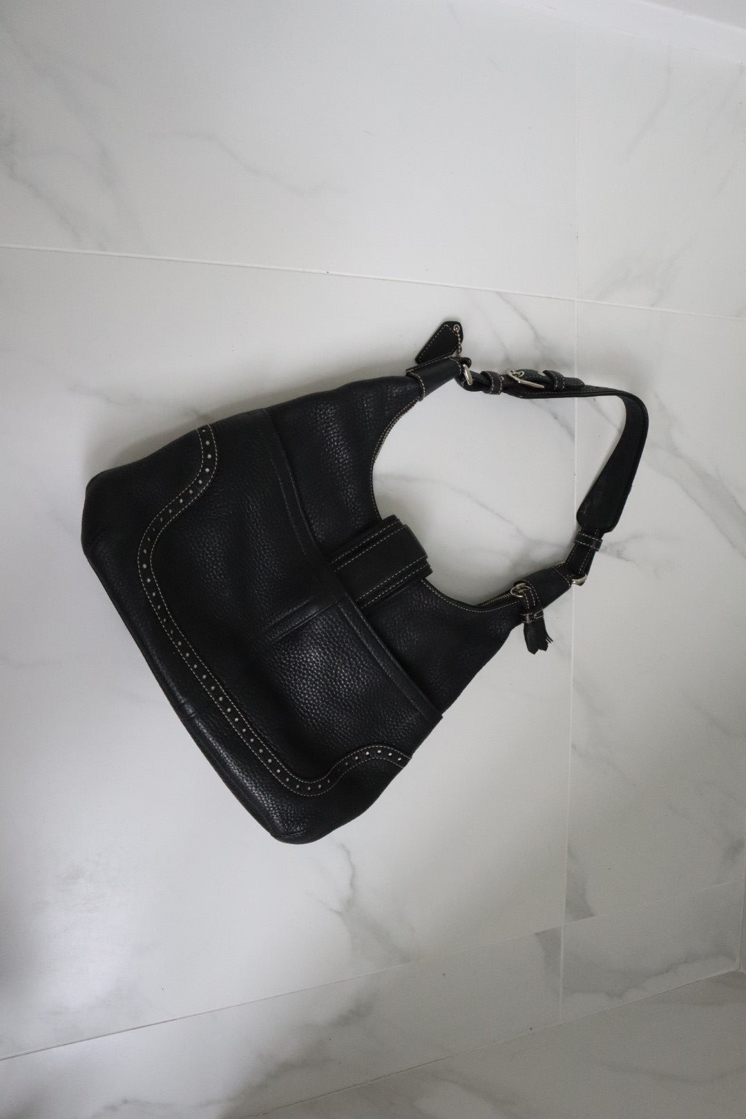 Coach leather shoulder bag