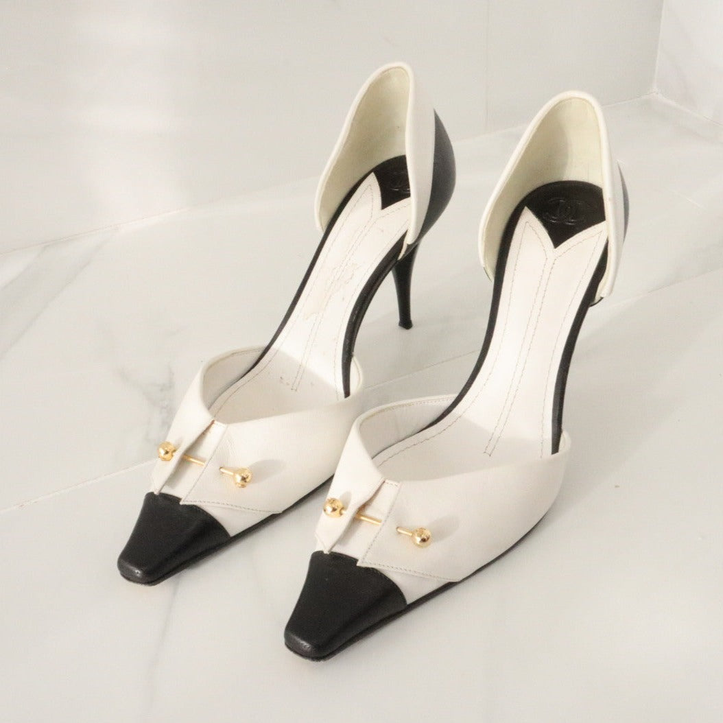 Chanel D'Orsay pumps (36.5) – Theragrefinery