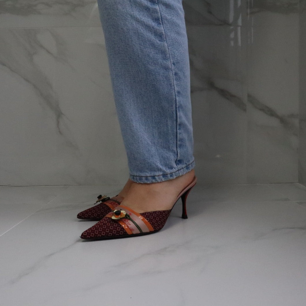 Prada pointy hot sale toe mule